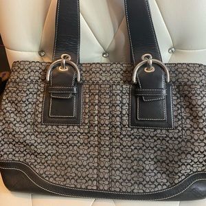 Authentic Coach tote black and gray signature used condition
